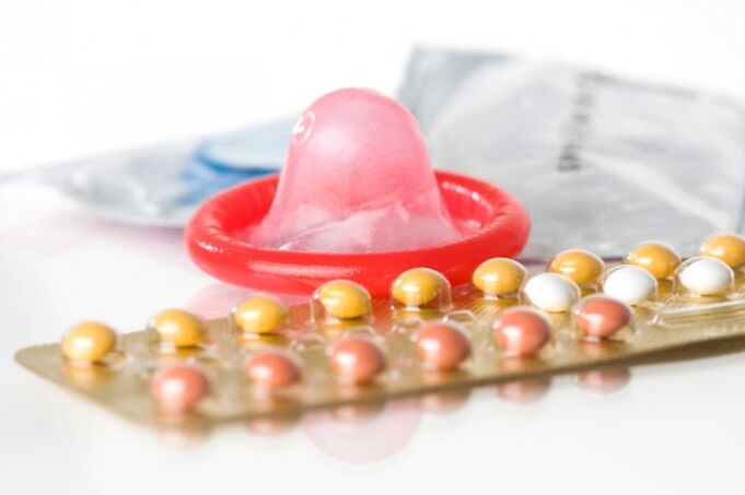 Prezervatif ve doğum kontrol hapları istenmeyen hamileliği önleyecek